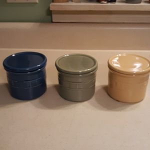 Set of 3 Longaberger crocks with lids